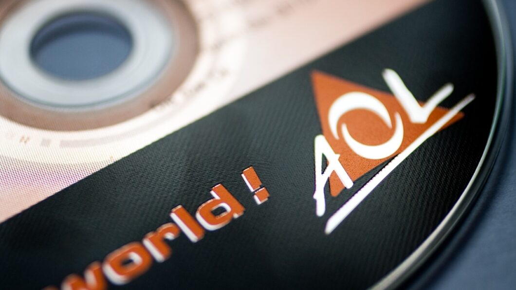 Um dos antigos CDs da AOL