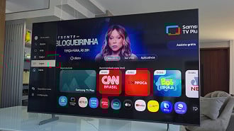 Navegação por apps, similar as TVs smarts de hoje