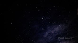 Sem o brilho da Lua, fica fácil enxergar galáxias e outros objetos distantes nessa época