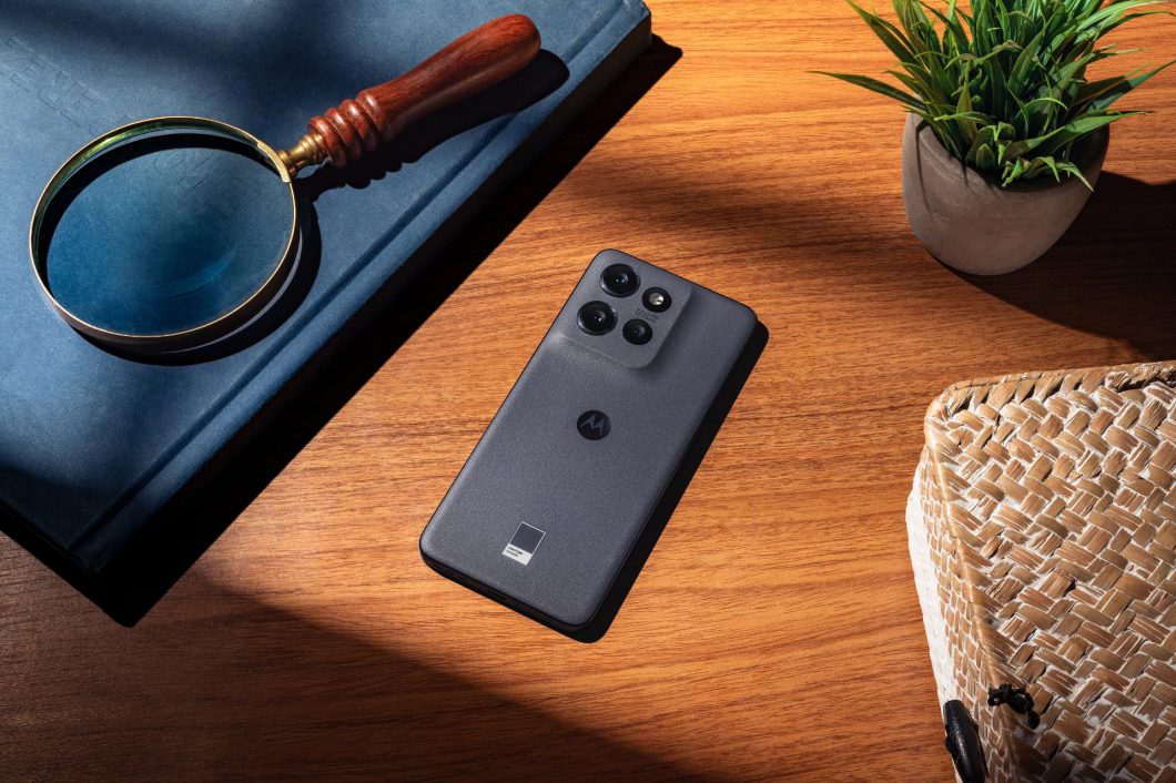 Moto Edge 50 Neo (Imagem: Divulgação/Motorola)