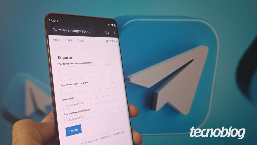 Imagem de um celular a página do suporte do Telegram aberta