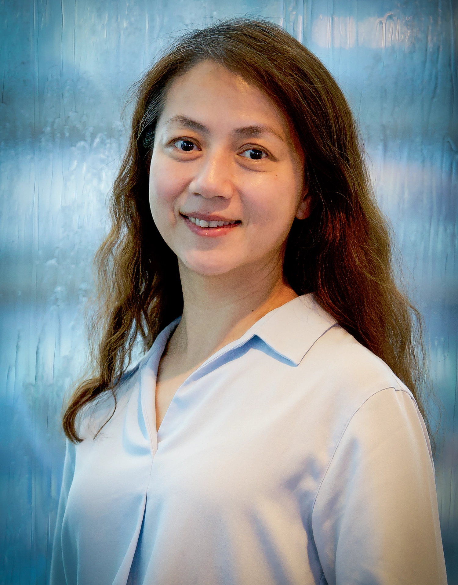 A portrait of Yuhua Yu