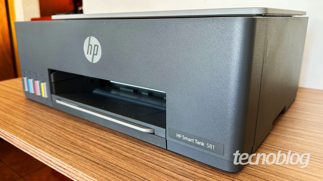 Impressora multifuncional Smart Tank 581 (imagem: Emerson Alecrim/Tecnoblog)
