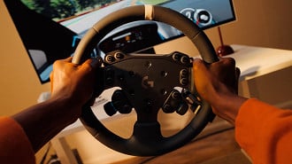 Volante Logitech com Direct Drive