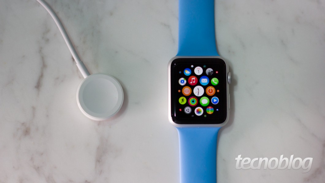 Carregador sem fio por indução (Foto: Lucas Braga)