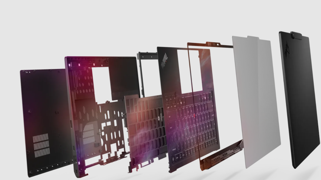 Imagem mostra um notebook Lenovo Thinkpad desmontado em módulos
