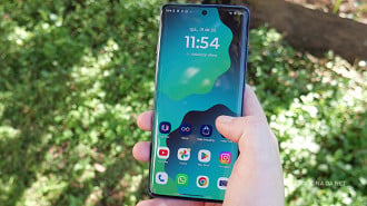 O Motorola Edge 60 Ultra tem um display com melhor aproveitamento de tela.