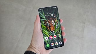 Galaxy S25 FE sai da caixa com a One UI 8