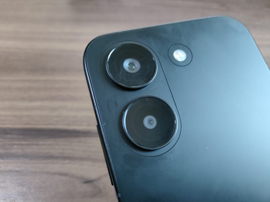 Câmeras traseiras do Poco X8 Pro