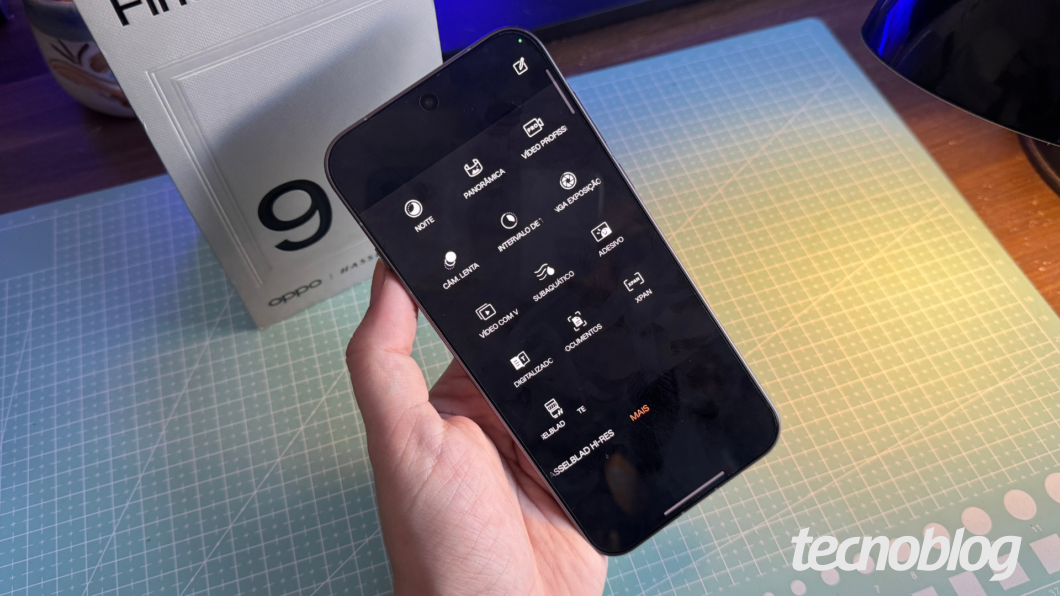 Imagem mostra tela com recursos de câmera do Oppo Find X9 Pro