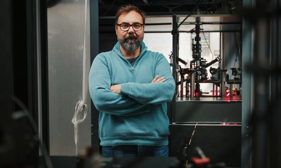 Is Time Real? A Physicist Built A "Mini-Universe" To Find Out