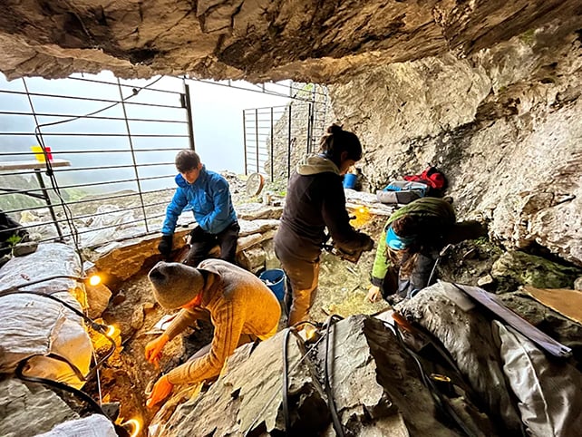 Cave dig