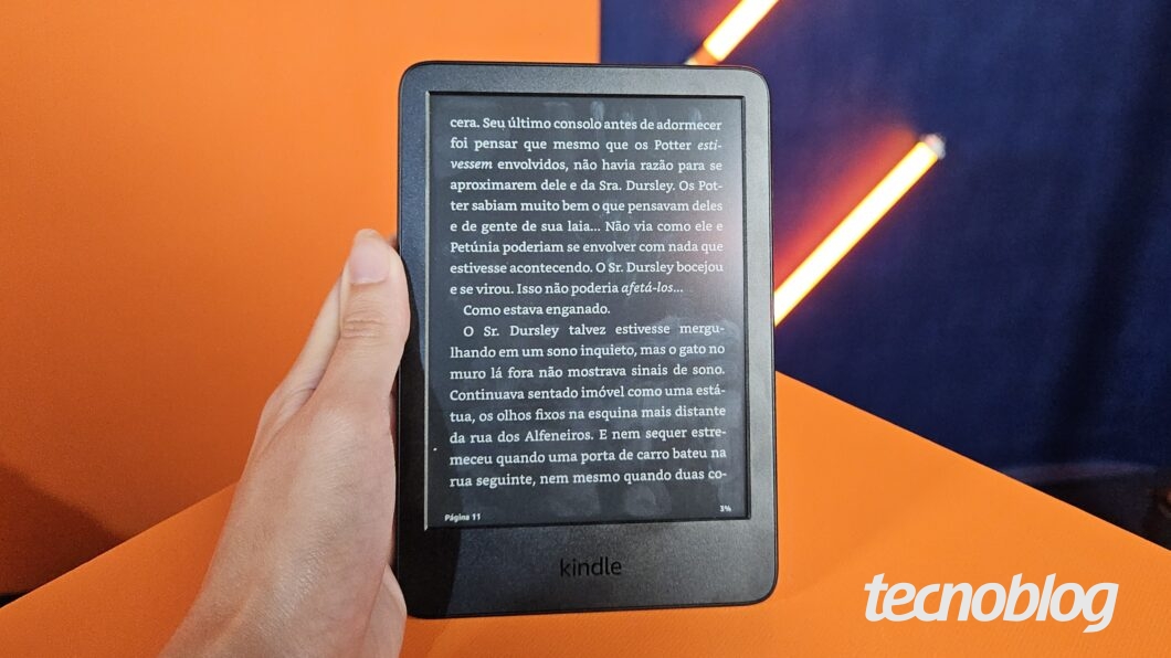 Kindle 2024 (Imagem: Laura Canal/Tecnoblog)