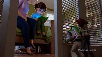 Toy Story 5 lembra os pais que as telas fazem tudo, mas os brinquedos são para brincar Toy Story 5 lembra os pais que as telas fazem tudo, mas os brinquedos são para brincar