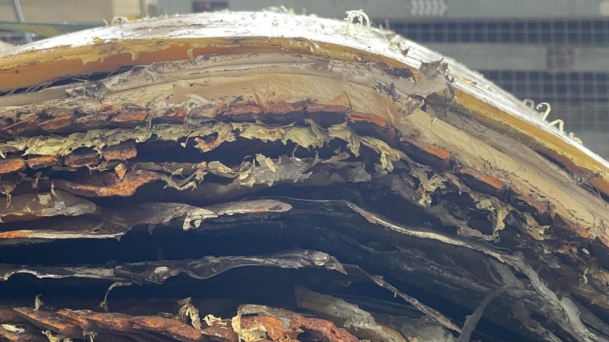 Tonnes of Ocean Microplastics Are Coming From Decommissioned Oil And Gas Pipes Each Year (And That's Just in The UK)