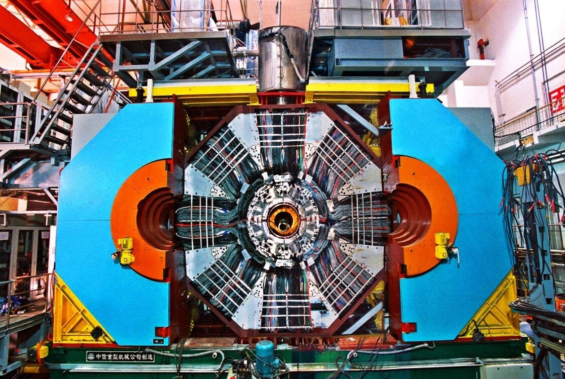 After Half A Century, Physicists May Have Finally Confirmed The Existence Of An Exotic "Glueball" Particle