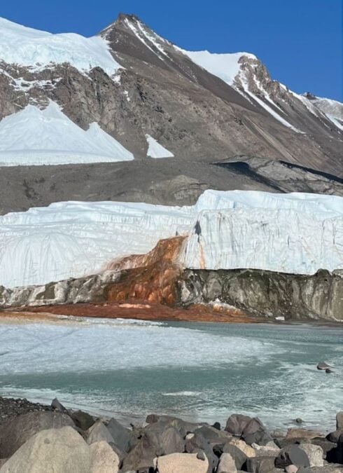 'Unique Refuge': A Lost Sea May Still Be Alive Beneath Antarctica's Eerie Blood Falls