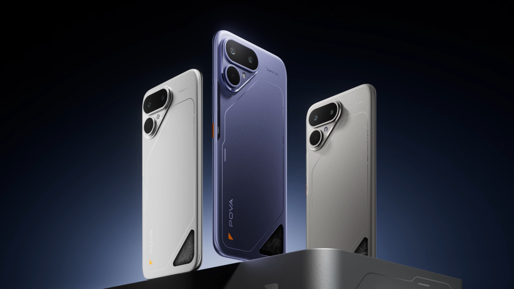Três Tecno Pova Curve 2 5G em cores diferentes em um fundo escuro