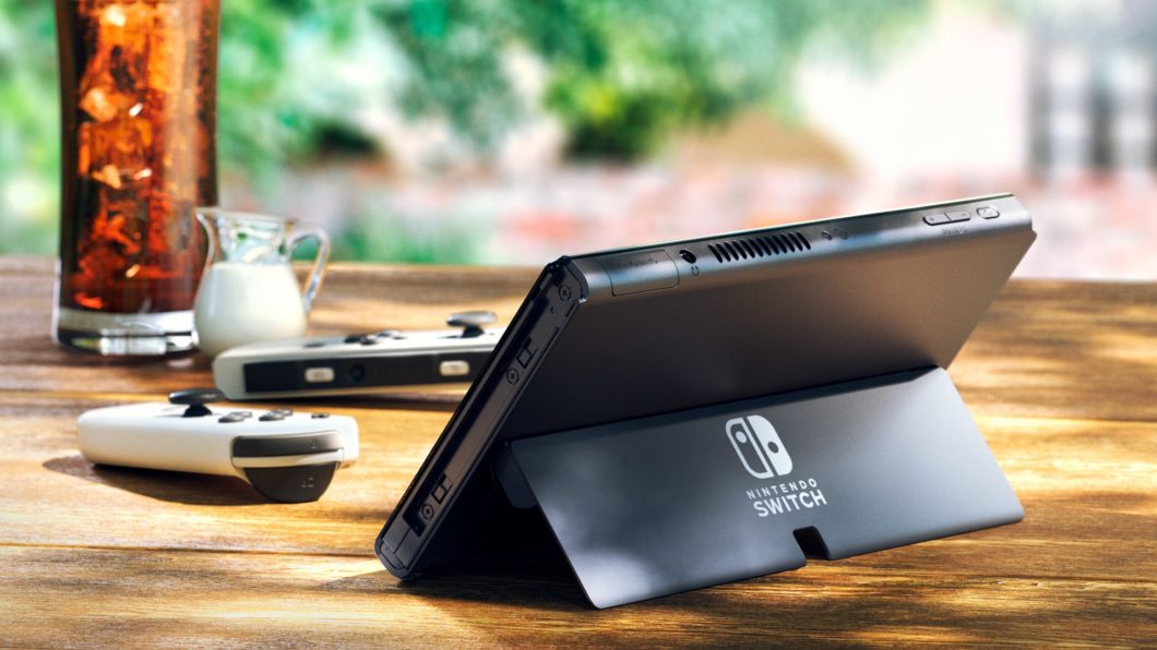 Apoio traseiro do Nintendo Switch OLED (Imagem: Divulgação/Nintendo)