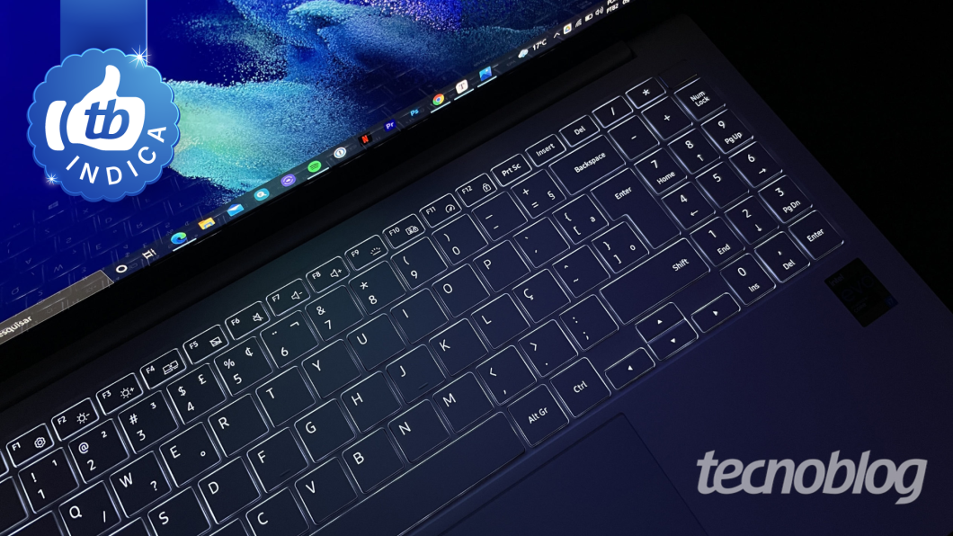 Samsung Galaxy Book com teclado retroiluminado